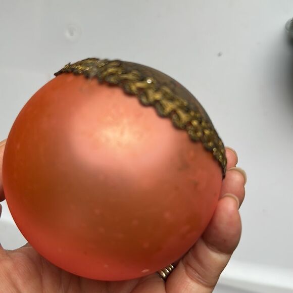 2 large vintage glass ball Christmas tree ornaments/ one is a Shiny Brite - Picture 8 of 8